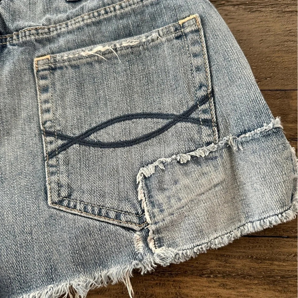 Abercrombie & Fitch Womens size 2/26 High Rise Cutoff Jean Shorts Patches Light - Picture 7 of 10